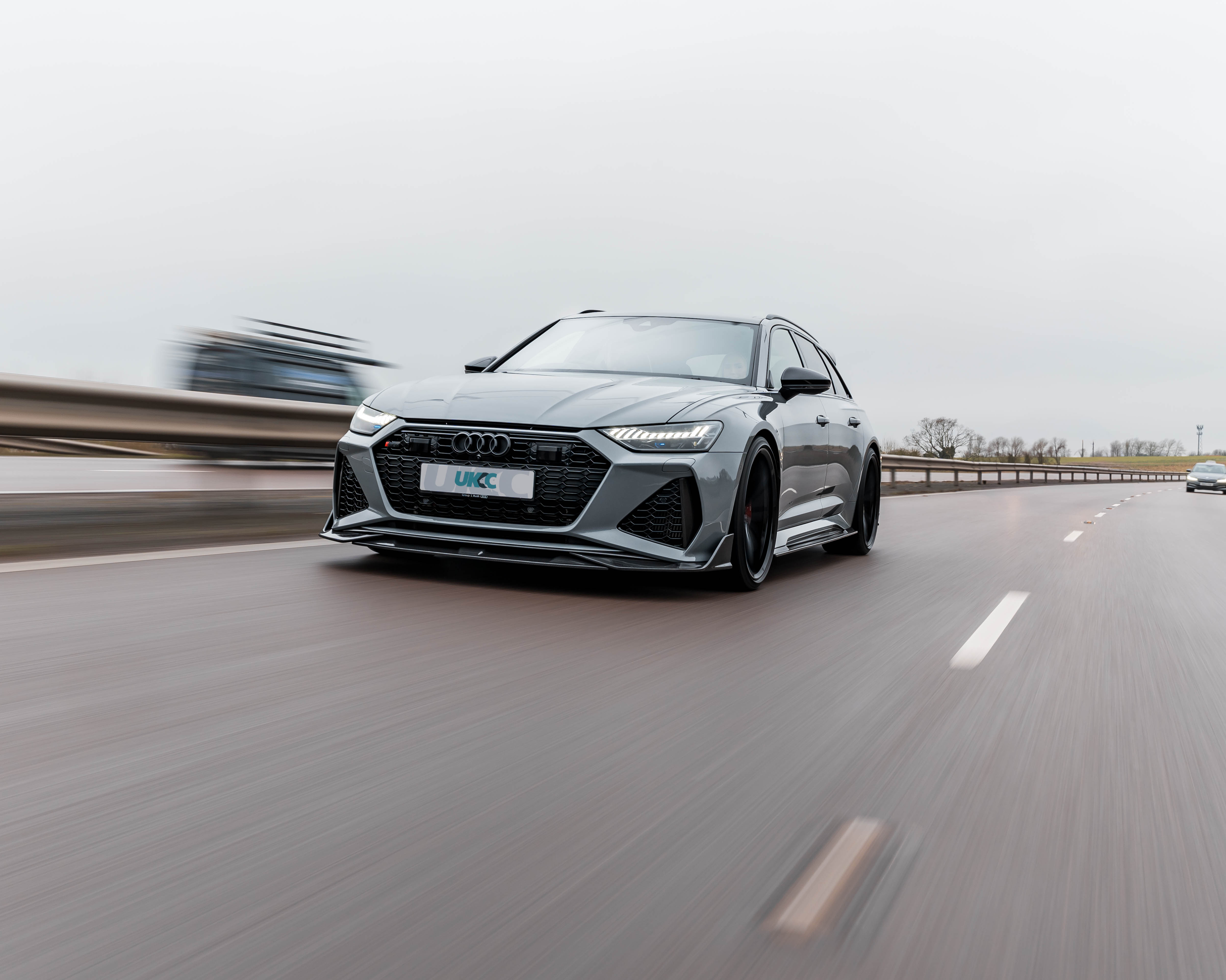 Audi RS6 Nardo Grey roller slow shutter
